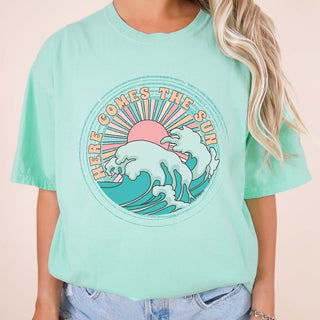 Here Comes The Sun Retro Wave Comfort Color Tee - Limeberry Designs