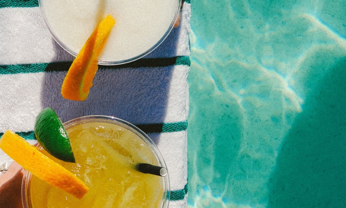Poolside Cocktail Recipes - Limeberry Designs