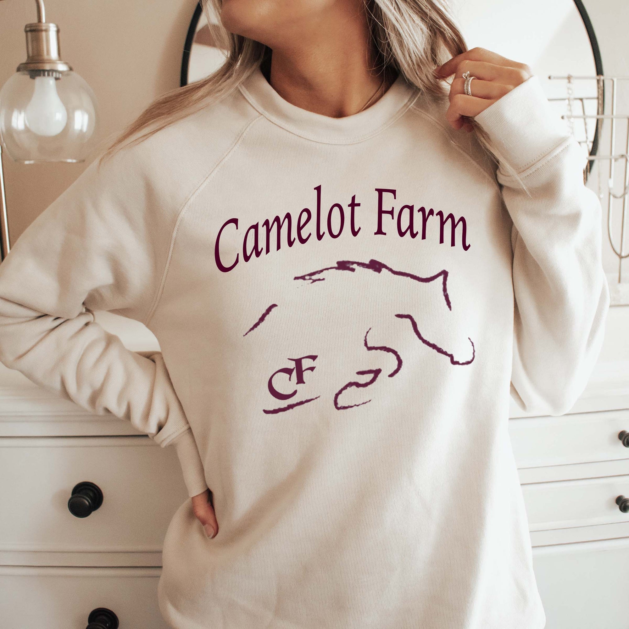 Camelot Farms Horse Outline Bella Sweatshirt