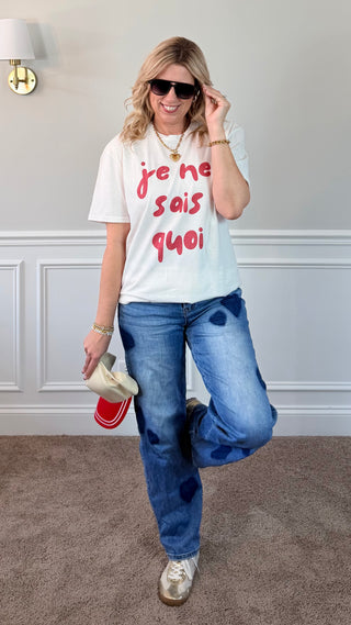 je ne sais quoi Graphic Comfort Color Tee
