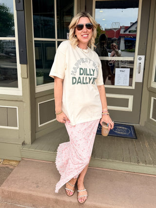 Dilly Dallying Graphic Comfort Color Tee - Limeberry Designs